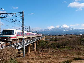 大山とやくも